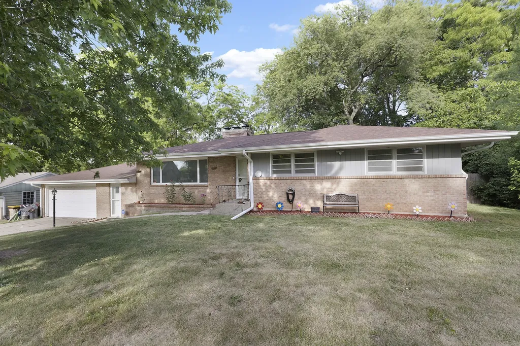 123 Dawn Avenue Rockford IL 61107
