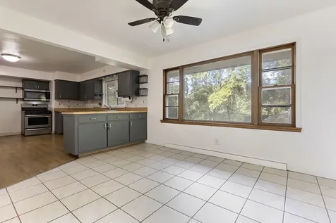 123 Dawn Avenue Rockford IL 61107