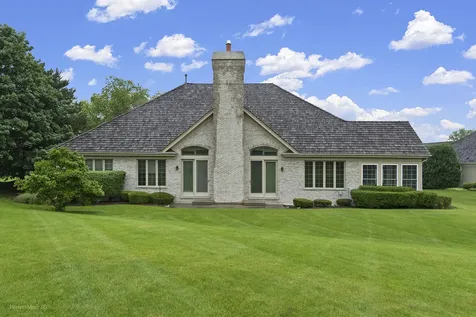 6650 White Pine Way Libertyville IL 60048