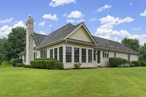 6650 White Pine Way Libertyville IL 60048
