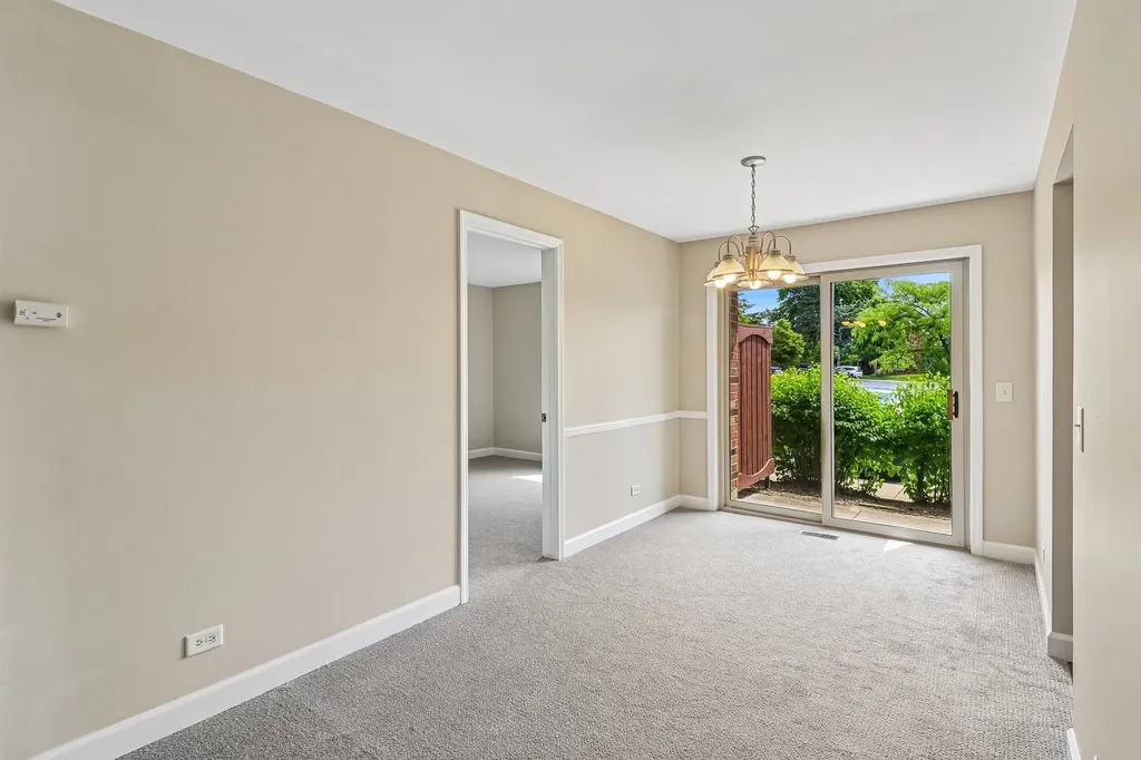 1336 Mcdowell Road Naperville IL 60563