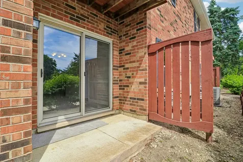 1336 Mcdowell Road Naperville IL 60563