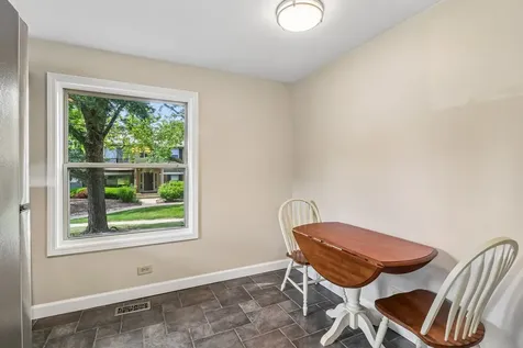 1336 Mcdowell Road Naperville IL 60563