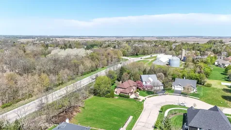625 Sheffield Circle Sugar Grove IL 60554