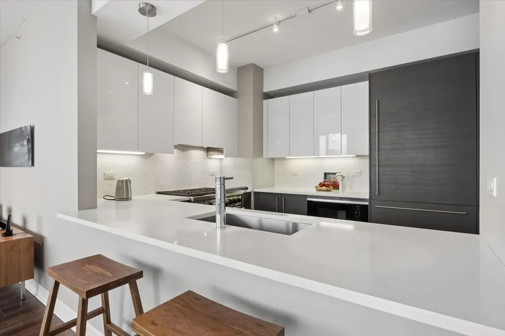1201 South Prairie Avenue Chicago IL 60605