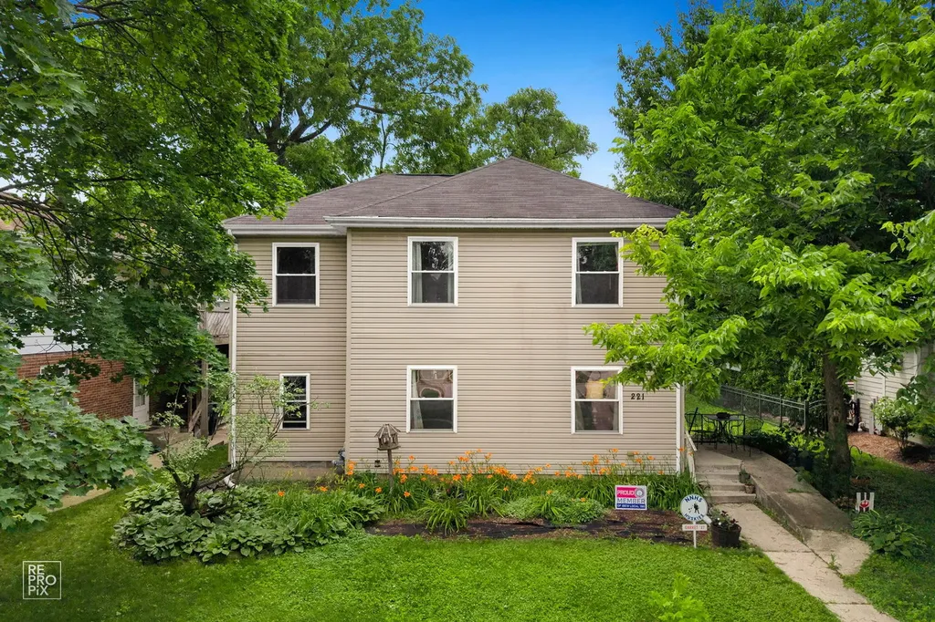 221 North Mill Street Naperville IL 60540