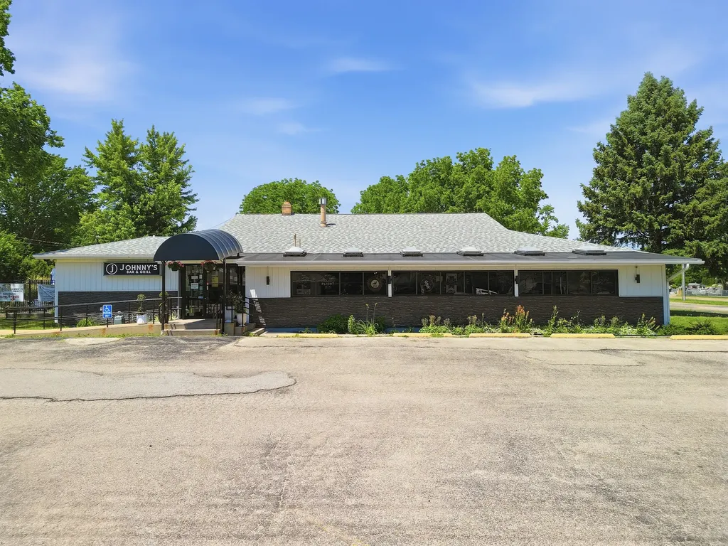 707 Freeport Road Sterling IL 61081