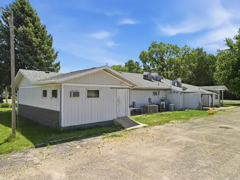 707 Freeport Road Sterling IL 61081