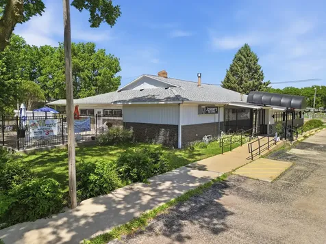 707 Freeport Road Sterling IL 61081