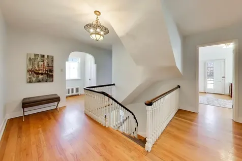 5898 North Caldwell Avenue N Chicago IL 60646