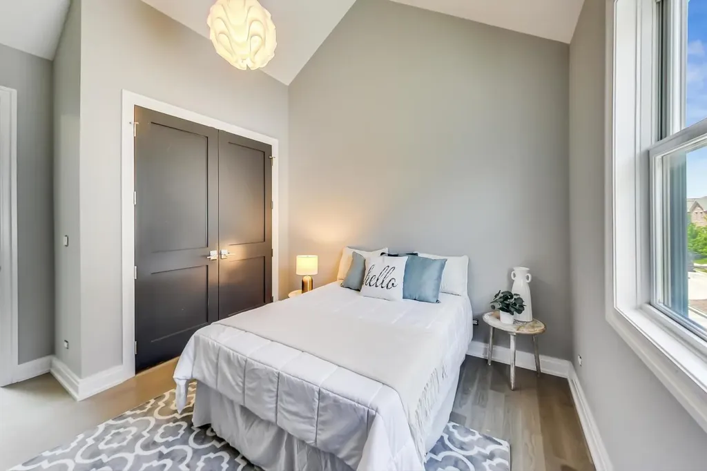 3625 North Campbell Avenue Chicago IL 60618
