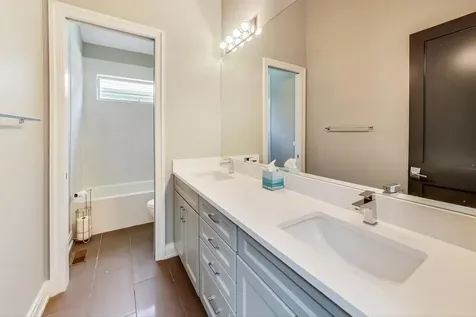 3625 North Campbell Avenue Chicago IL 60618