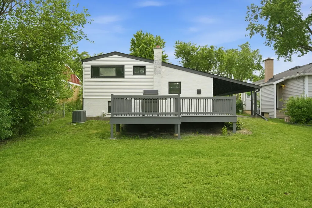 207 West Ethel Avenue Lombard IL 60148