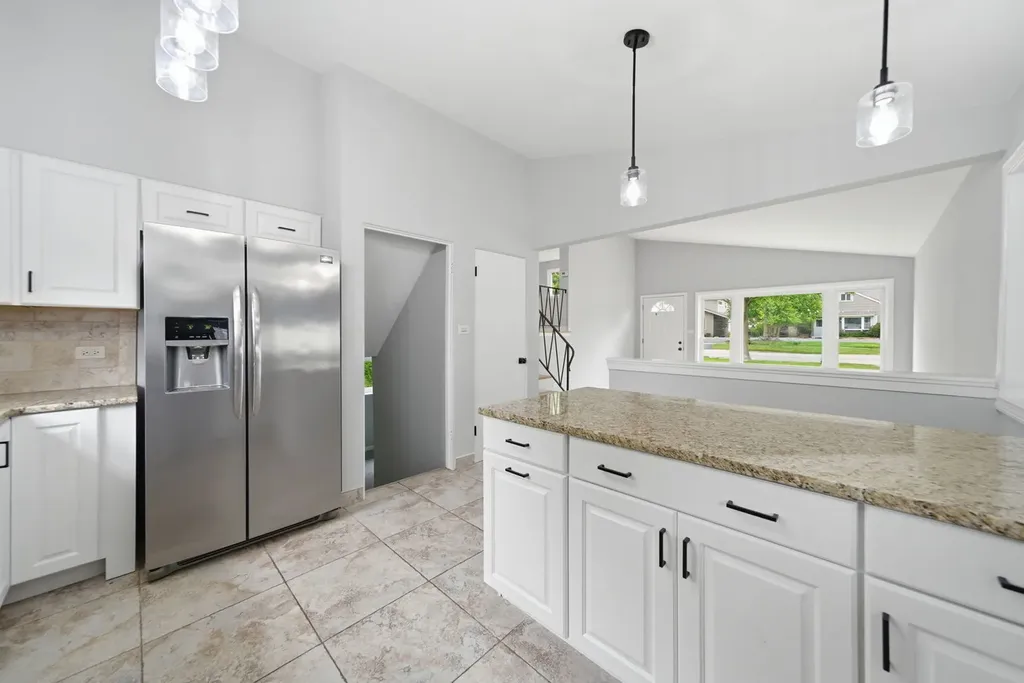207 West Ethel Avenue Lombard IL 60148