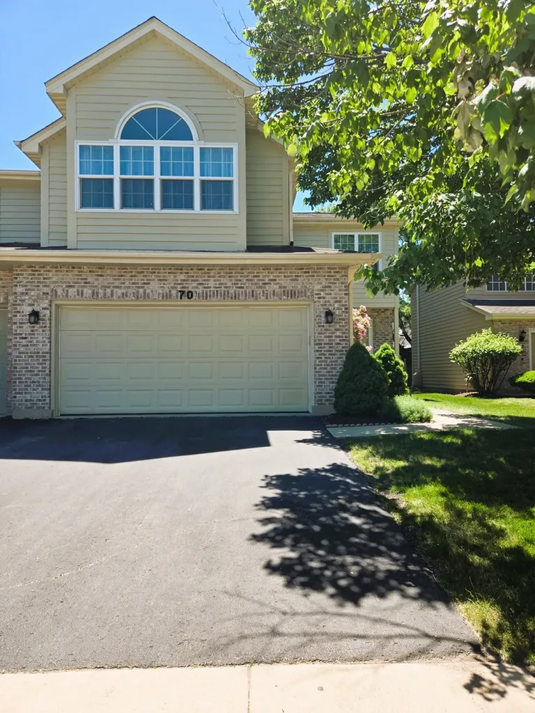 70 Townsend Circle Naperville IL 60565