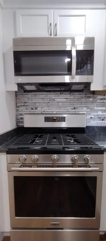 9630 South La Salle Street Chicago IL 60628