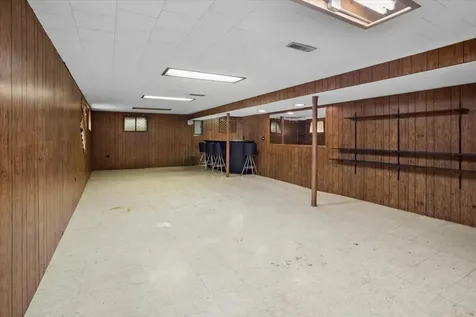 460 West Kathleen Drive Des Plaines IL 60016
