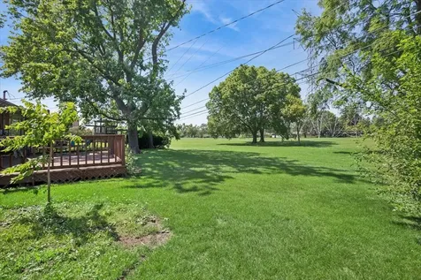 460 West Kathleen Drive Des Plaines IL 60016