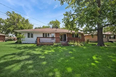 460 West Kathleen Drive Des Plaines IL 60016