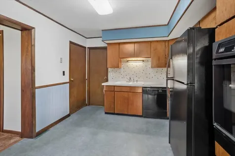 460 West Kathleen Drive Des Plaines IL 60016
