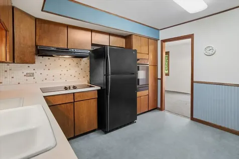 460 West Kathleen Drive Des Plaines IL 60016