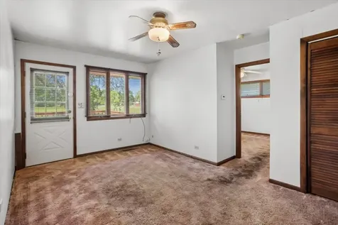 460 West Kathleen Drive Des Plaines IL 60016