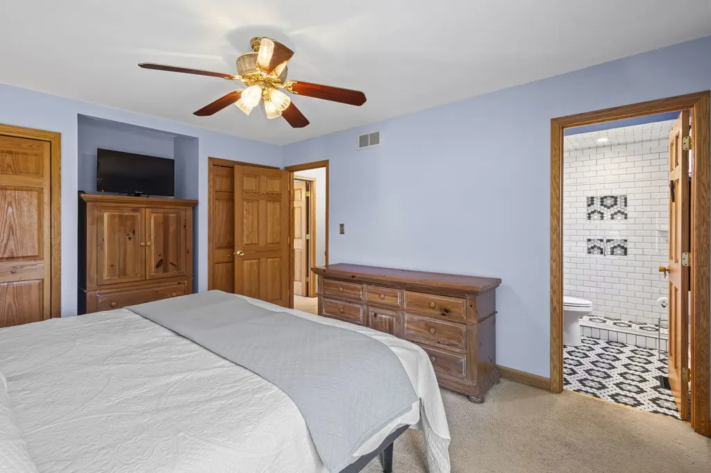 10s240 Havens Drive Downers Grove IL 60516