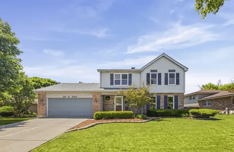 10s240 Havens Drive Downers Grove IL 60516