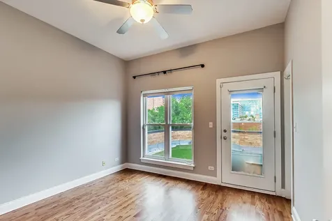 3740 North Wilton Avenue Chicago IL 60613
