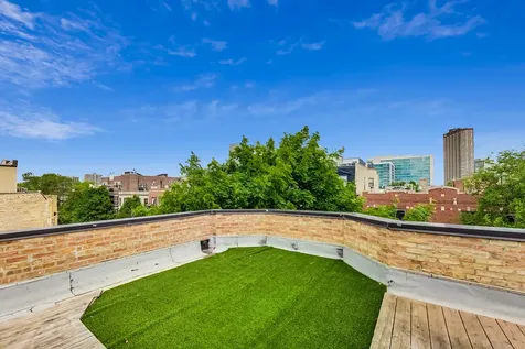 3740 North Wilton Avenue Chicago IL 60613