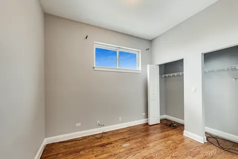 3740 North Wilton Avenue Chicago IL 60613