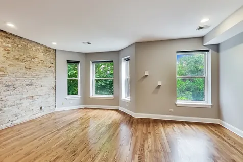 3740 North Wilton Avenue Chicago IL 60613
