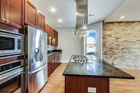 3740 North Wilton Avenue Chicago IL 60613