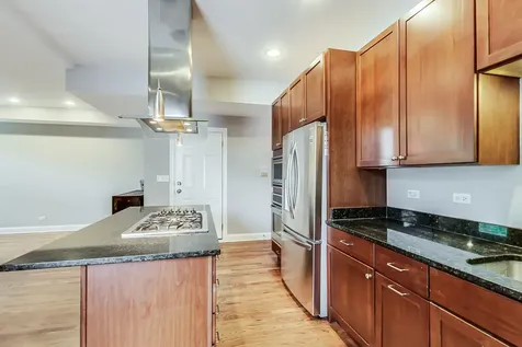 3740 North Wilton Avenue Chicago IL 60613