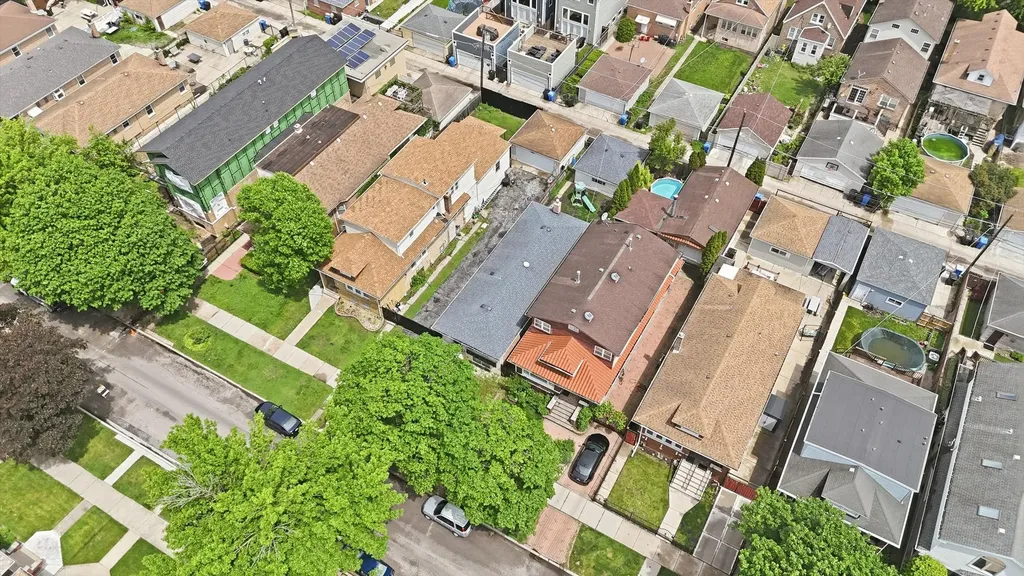 4933 North Keeler Avenue Chicago IL 60630