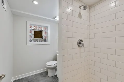 4933 North Keeler Avenue Chicago IL 60630