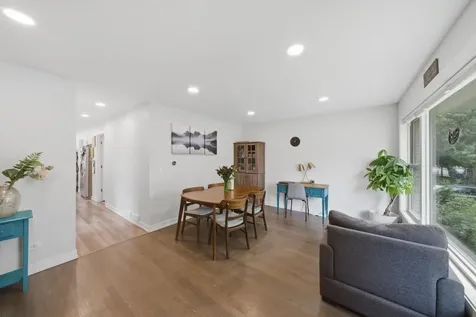 4933 North Keeler Avenue Chicago IL 60630