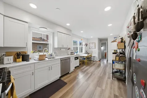 4933 North Keeler Avenue Chicago IL 60630