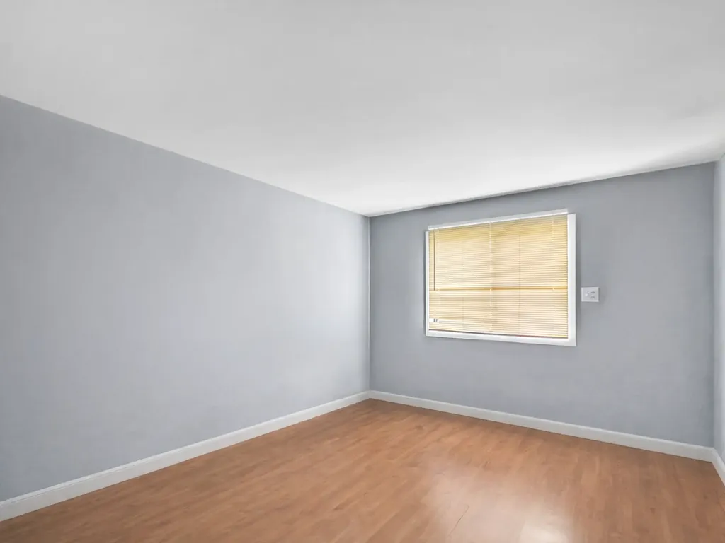 191 North Waters Edge Drive Glendale Heights IL 60139