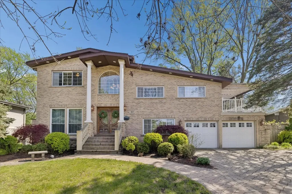 2913 Virginia Lane Glenview IL 60025
