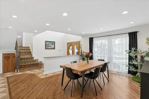 2913 Virginia Lane Glenview IL 60025