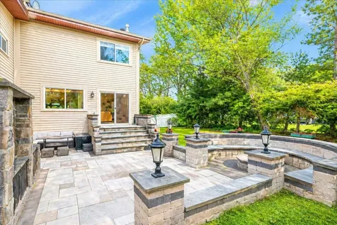2913 Virginia Lane Glenview IL 60025