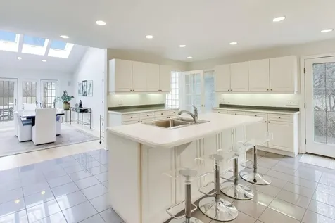 180 Westview Road Winnetka IL 60093