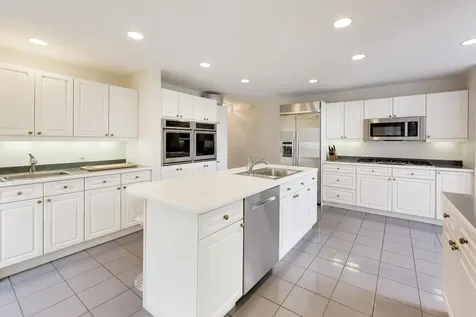 180 Westview Road Winnetka IL 60093