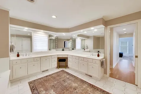 180 Westview Road Winnetka IL 60093