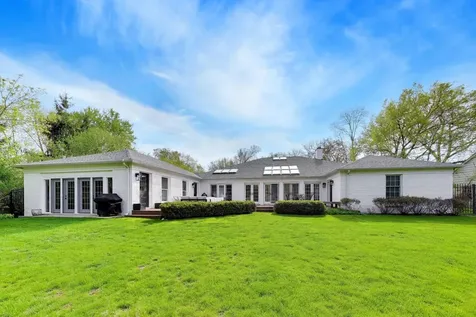 180 Westview Road Winnetka IL 60093