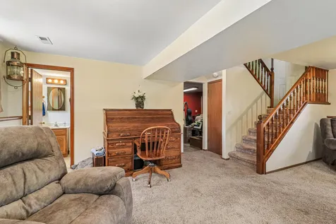 2359 High Point Drive Lindenhurst IL 60046