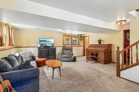 2359 High Point Drive Lindenhurst IL 60046
