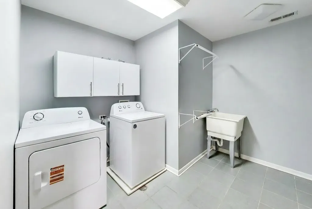 4048 North Major Avenue Chicago IL 60634