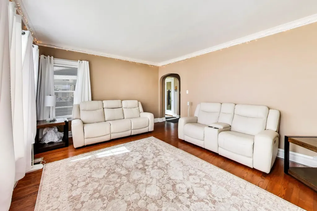 4048 North Major Avenue Chicago IL 60634